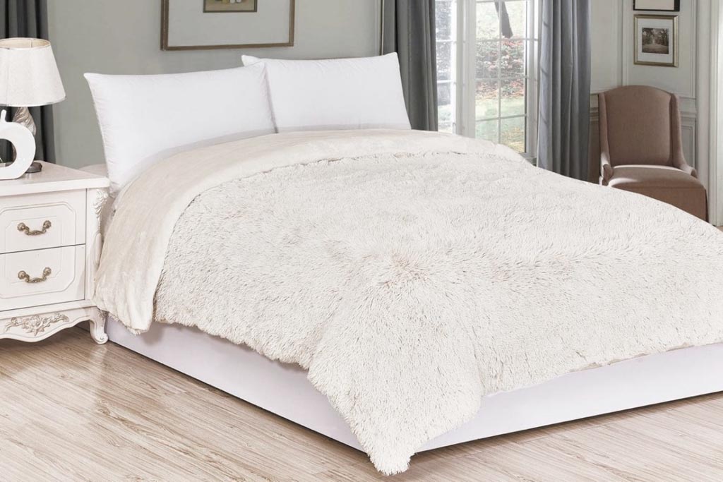 Luxusní deka s dlouhým vlasem 150x200 - Krémová Luxusní deka s dlouhým vlasem 150x200 - Krémová