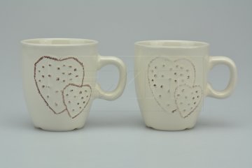 Set 2ks keramických šálků na kávu SIAKI srdce - Krémově bílý