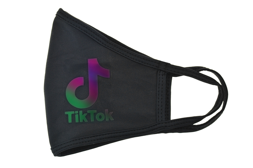 Textilní rouška s holografickým efektem - TikTok Textilní rouška s holografickým efektem - TikTok